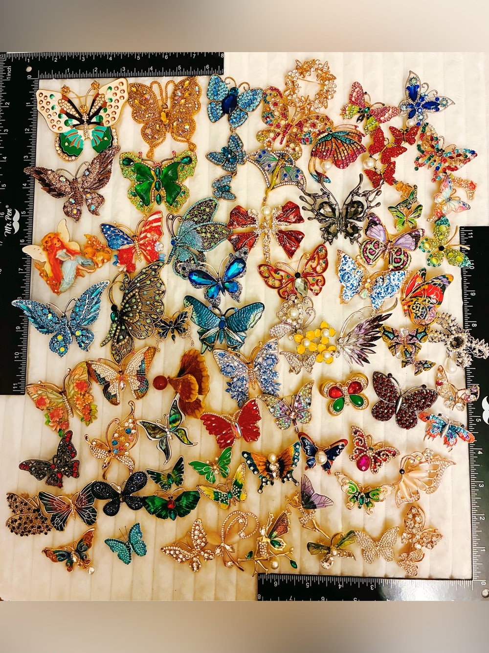Lot 70 Butterfly Brooch Pins Rhinestone Enamel Crystal Insect Animal Jewelry